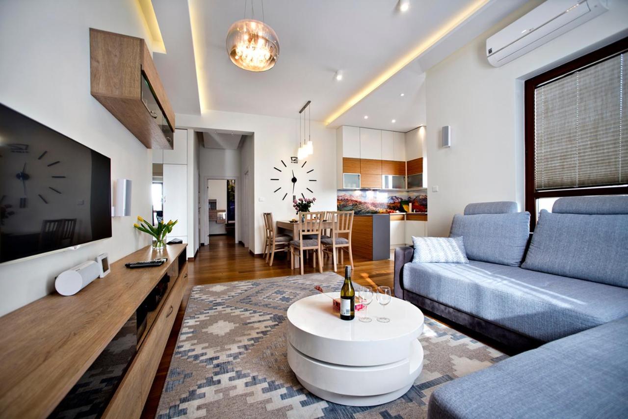 Jana Kazimierza 57 Serviced Apartments Varşova Dış mekan fotoğraf